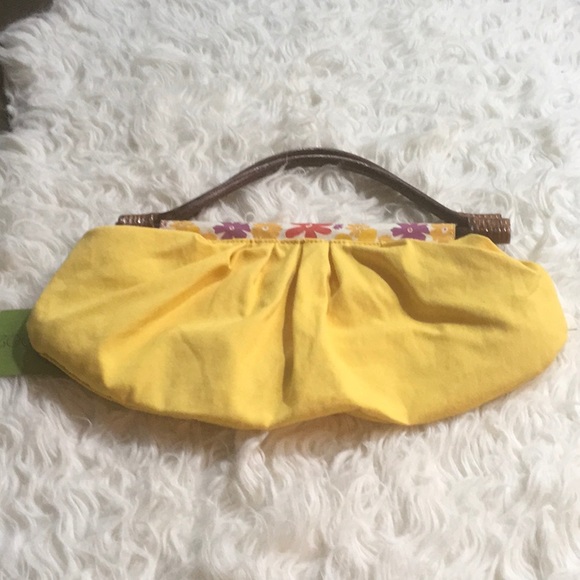 Cute yellow and floral fabric purse - Picture 2 of 3